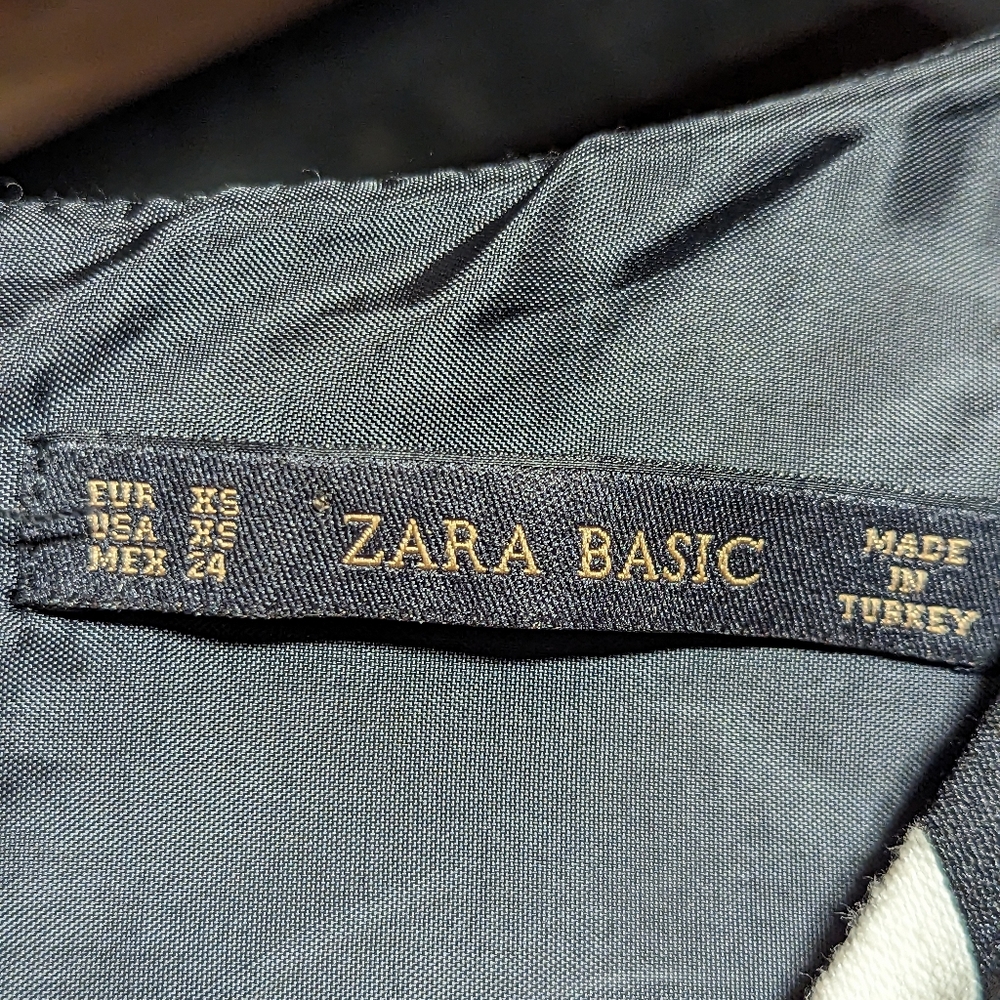 Zara basic dress - Picture 2 of 2